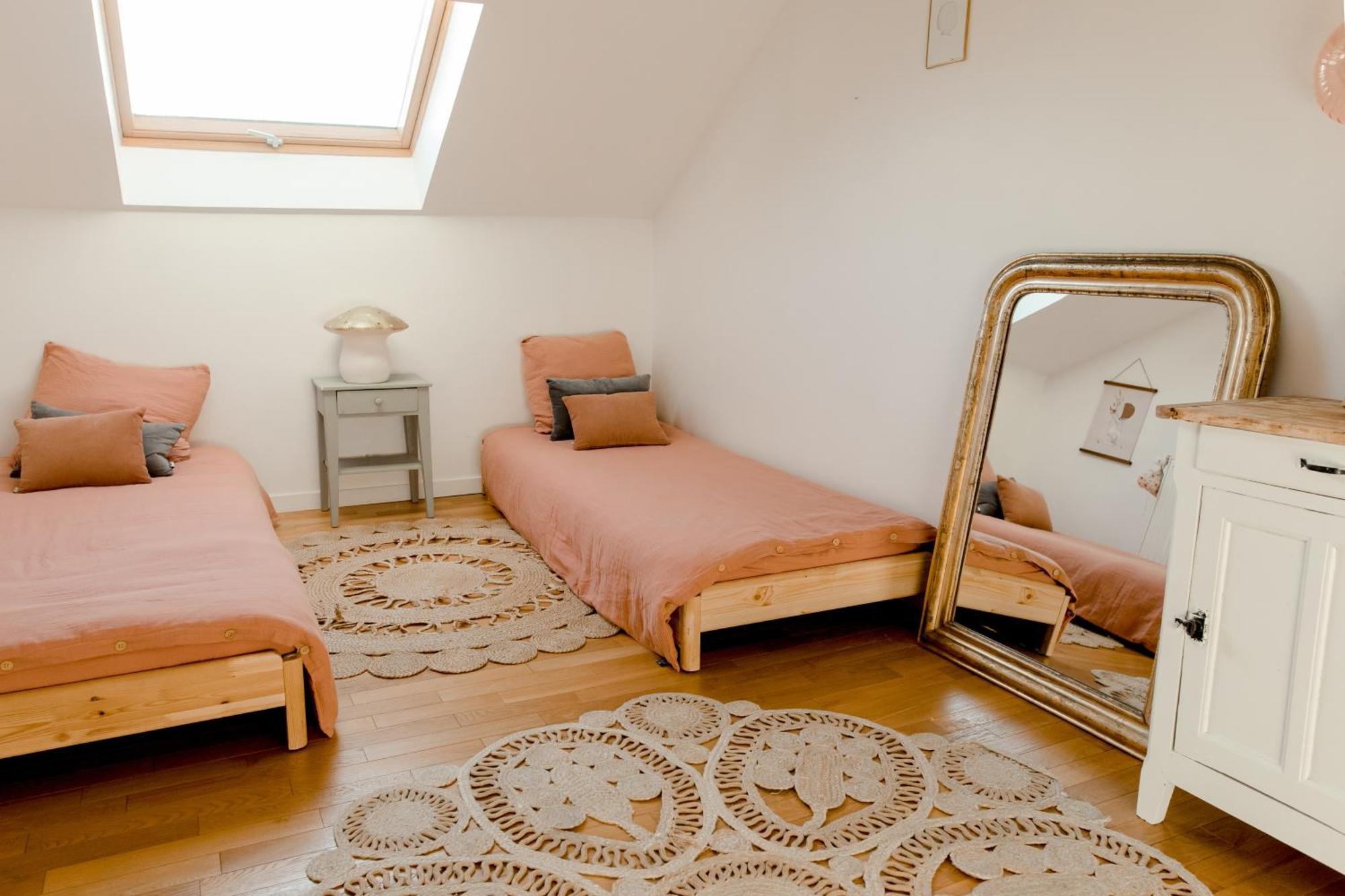Logement Entier Ou A Partager Dans Maison Familiale A Rueil Malmaison, Proche De Paris La Defense 外观 照片